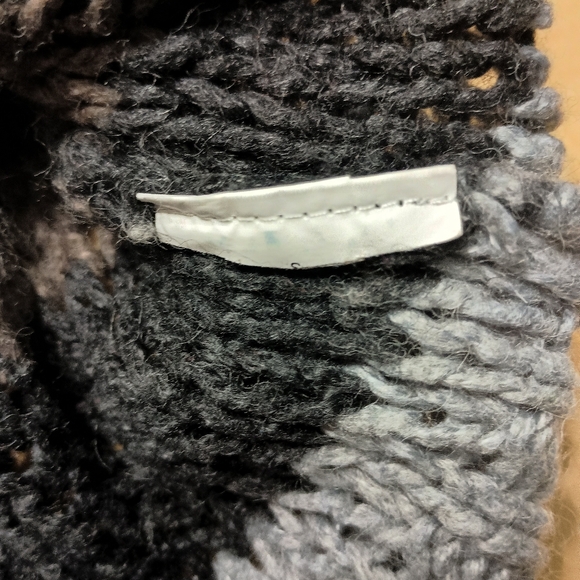 Bundle of Old Navy Sweaters Hooded Oversized Sizes Small and Extra Small - Picture 7 of 15